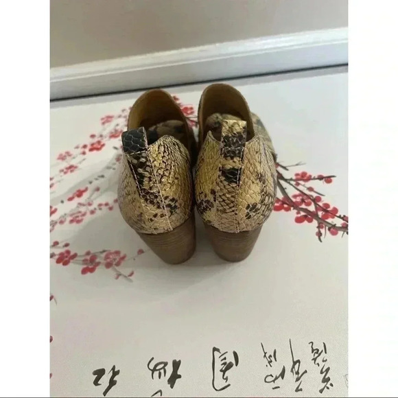 LUCKY BRAND JUNAI BOOTIES - Picture 8 of 8